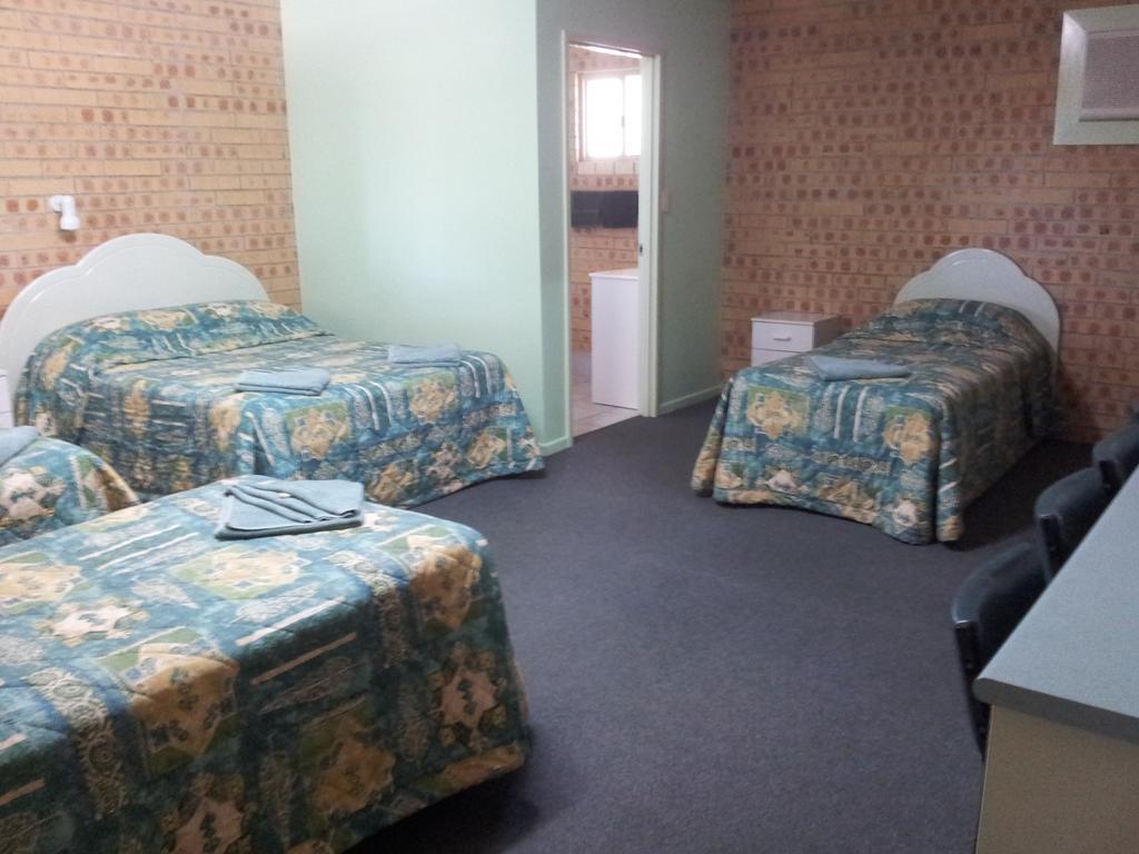 Tiaro Motor Inn Room photo