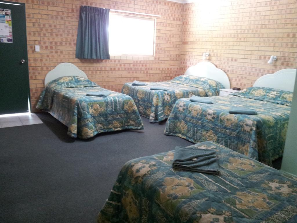 Tiaro Motor Inn Room photo